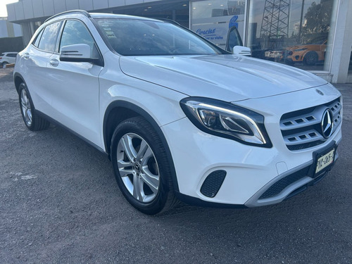 Mercedes-Benz Clase GLA 1.6 200 Cgi At