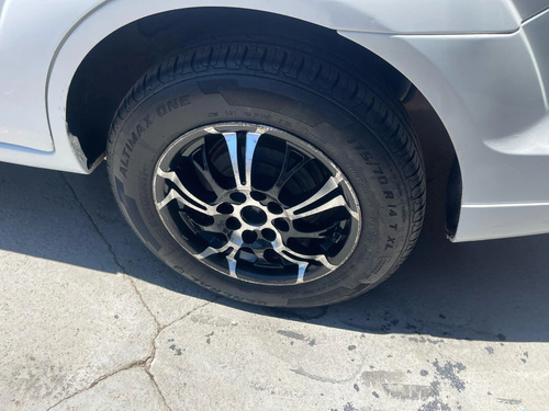 Ford Fiesta 1.6 ROCAM SEDAN 8V FLEX 4P MANUAL