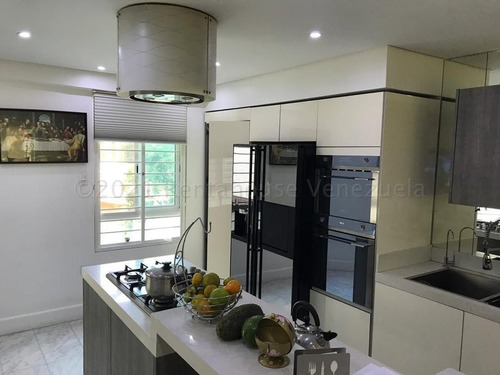 Se Vende Apartamento En El Rosal Mls #23-26390