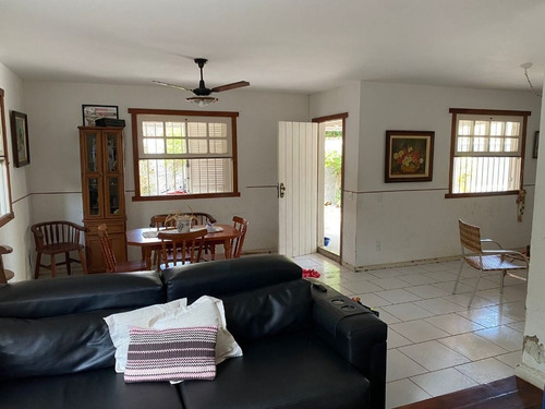 Imagem 19 de 30 de Casa Em Itaipu, Niterói/rj De 396m² 3 Quartos À Venda Por R$ 750.000,00 - Ca1775281-s