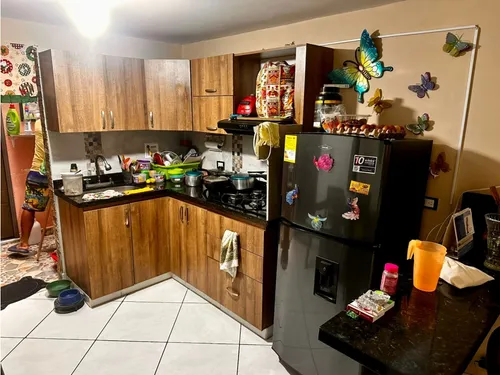 Vendo Apartemento En Barrio Nuevo-bello-primer Piso-2baños-3alc