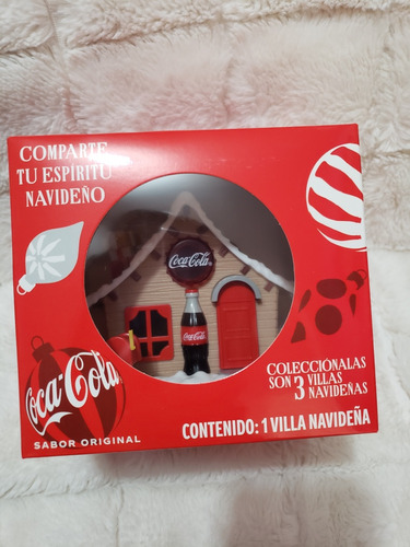 Villa Navideña Coca Cola 2023 Casita De Madera Con Chimenea.