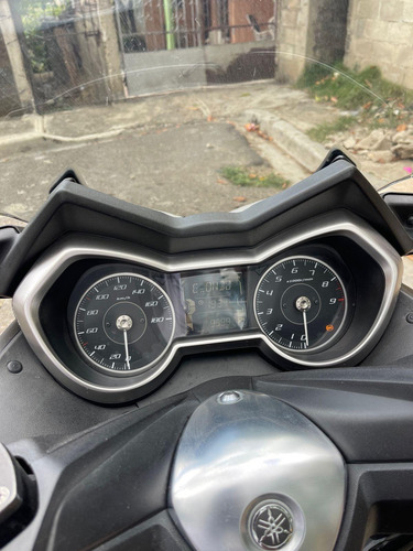 Yamaha Xmax 400 Airoma Europea Con Todo Su Pap