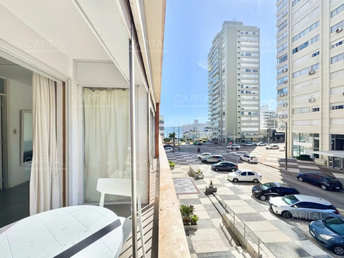 Apartamento De 1 Dormitorio En Venta Edificio Kennedy