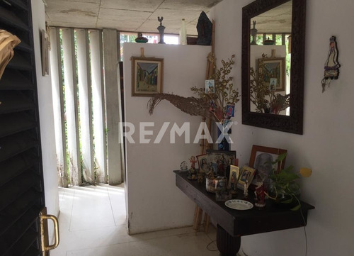 Imagen 14 de 29 de Venta De Casa-quinta En Lomas De Club Hipico Baruta Quinta Las Soto