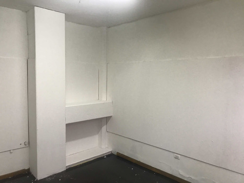 Arriendo De Local En Galeria En Puerto Montt (83614)
