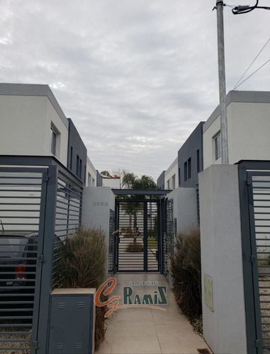 Imagen 2 de 11 de Emprendimiento Duplex En Venta A Estrenar Costa Rica 1593 Ituzaingo. Retasado!!