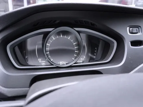 Volvo V40 2.0 T4 Drive-e R-design