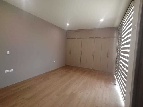 Imagen 8 de 13 de Hermosa Casa Minimalista En Venta Villas De Irapuato