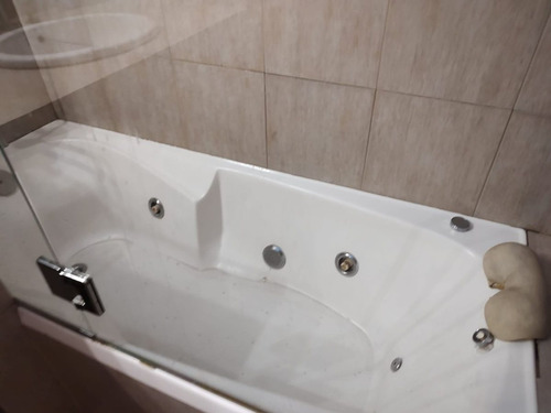 Venta Casa Quinta En Parque Leloir Piscina Permuta