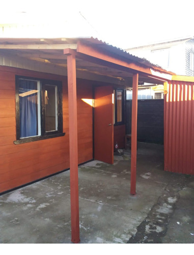 Se Vende Casa Con Excelente Ubicación En Frutillar Alto