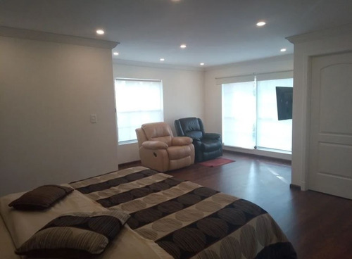 Imagen 6 de 13 de Casa En Venta De 8 Dormitorios En Montevideo
