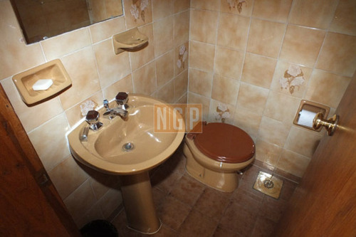 Apartamento En Lindisima Zona A Pasos De Punta Shopping - Ref: 4931