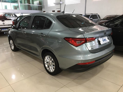 Cronos 1.3 Drive 2017/2018 Cinza Completo