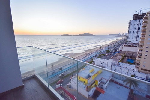 Condominio En Cristal Bay - 2 Recámaras, Vista Al Mar - Ideal Para Vivir O Invertir - $9,500,000 Mxn