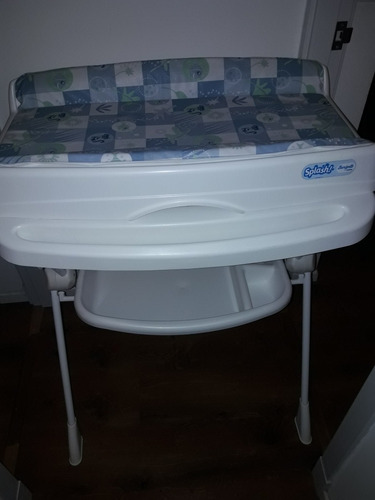 Cambiador Con Bañito Excelente Estado, Y Completo