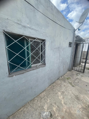 Se Alquila Apto Con Patio 2 Dormitorios En Piedras Blancas