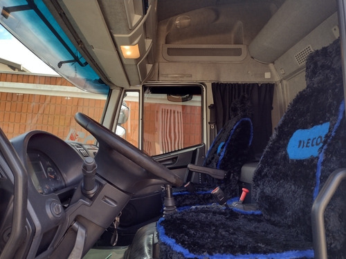 Imagem 6 de 15 de Iveco Tector 240e28 Bitruck 2013 Com Silo