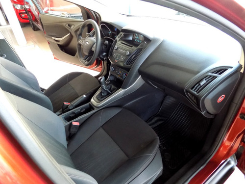 Ford Focus III 1.6 Sedan S
