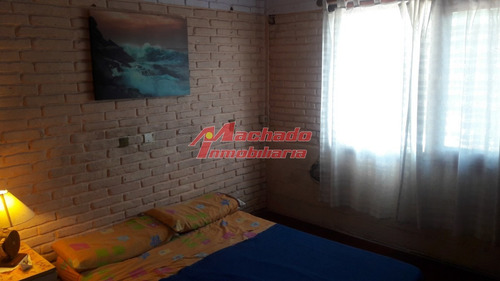 Excelente Ubicacion Para Vivir Todo El Año! Casa En Venta Zona De Playa Mansa Cerca De La Playa- Ref: 5601