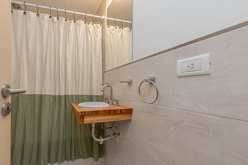Venta Departamento 2 Ambientes - Caseros - Permuta