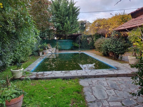 Oportunidad | Chalet Con Pileta Y Gran Parque!
