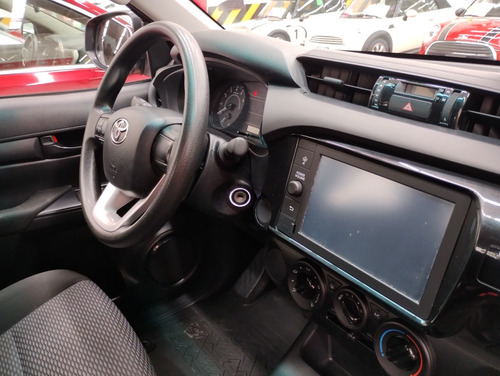 Toyota Hilux 2.7 Cabina Doble Base Mt
