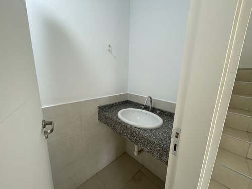 Villa Allende, Bancor Certificado, Duplex En Housing , Dos Dorm Dos Baños Cochera Patio