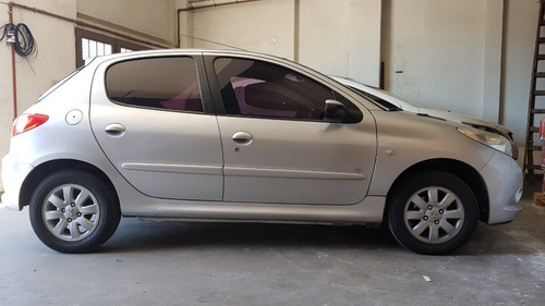 Peugeot 207 Hdi (diesel) 2011 , 125.000 Km ,excelente,5 Pts.