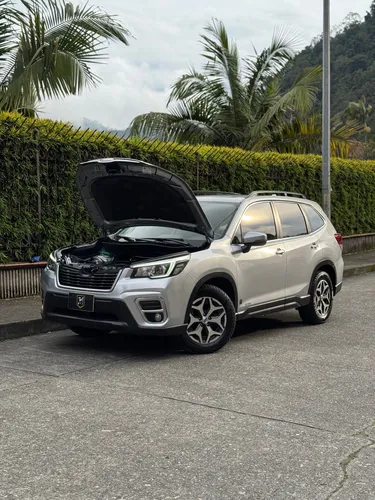 Subaru Forester 2.0 Xt