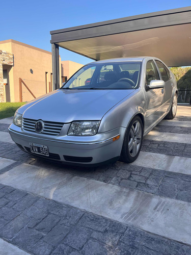 Volkswagen Bora 1.8 T Highline