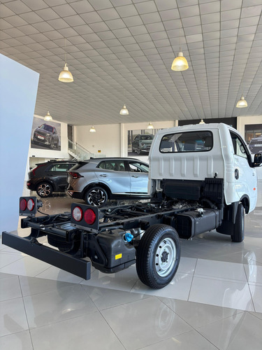 Kia Bongo 2.5 k2500 4x4 3 lugares Com Ar condicionado