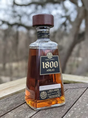 Kit Com 2 Tequila Mexicana Reserva 1800 Añejo 750ml