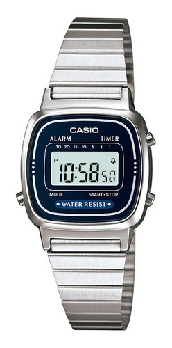 Imagen 1 de 3 de Reloj de pulsera Casio Youth LA670 de cuerpo color plateado, digital, para mujer, fondo azul, con correa de acero inoxidable color plateado, dial negro, minutero/segundero negro, bisel color plateado y hebilla de gancho