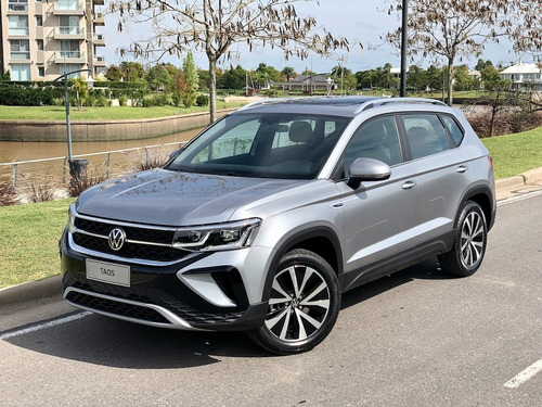 Imagen 2 de 25 de Volkswagen Taos Highline 2022 Pc