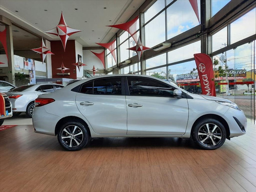 Imagem 3 de 12 de Yaris 1.5 16v Flex Sedan Xls Multidrive