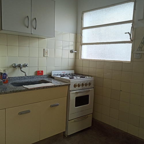 Imagen 4 de 11 de Un Ambiente En Alquiler Con Balcon