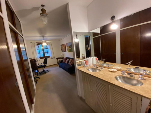 Casa En Venta 4 Dormitorios Con Jardín Y Parrilla - Martínez - Cercano A La Estación