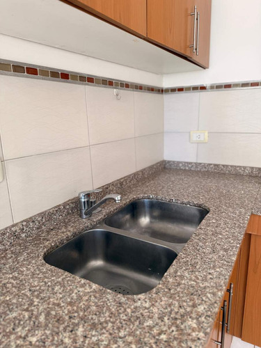 Se Vende Excelente Dpto De Un Dormitorio Y Dos Baños Estilo Duplex!!!!