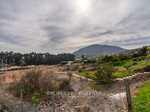 Casa En Exclusivo Condominio Encomenderos La Seren...
