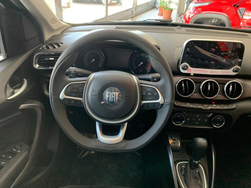 Imagen 4 de 18 de Fiat Cronos Precision At6