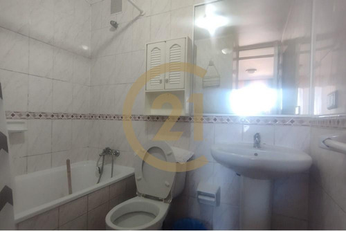 Venta Departamento Amoblado Con Ubicación Central
