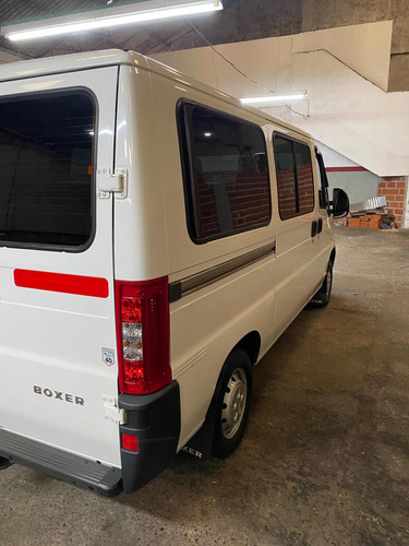 Imagen 12 de 19 de Peugeot Boxer 2008 2.8 330m Combi Hdi Conf Larga