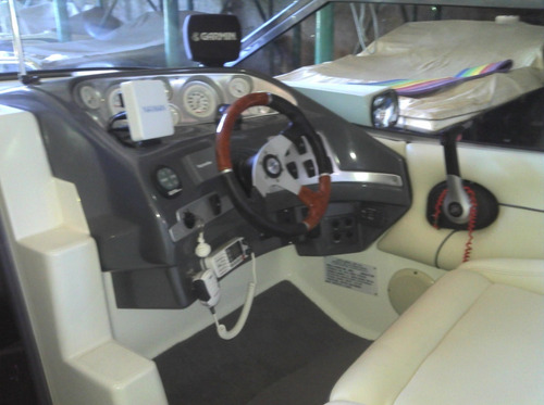 Imagen 7 de 14 de Genesis Extreme 2680 2009 Motor Mercruiser 330hp Duo Prop