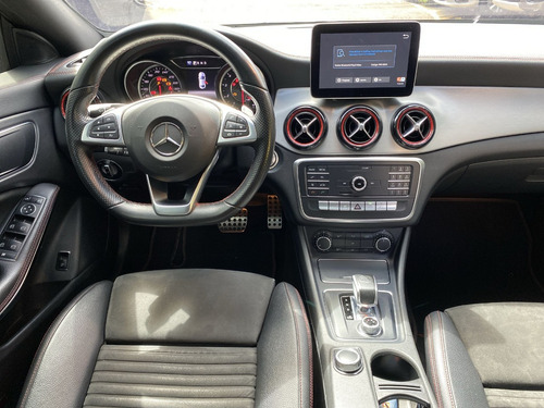 Mercedes-Benz Clase CLA 2.0 45 Amg 4Matic