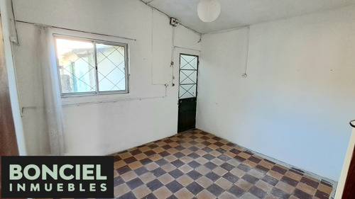 Buena Casa Y Apartamento Con Excelente Terreno