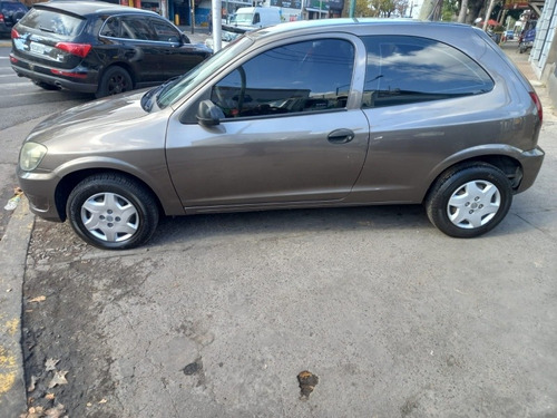 Imagen 4 de 11 de Chevrolet Celta 2013 1.4 Ls Aa+dir