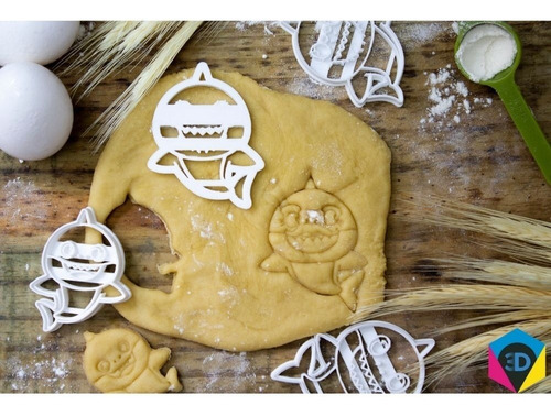 Imagem 3 de 8 de Cortador De Biscoito Baby Shark 5 Peças Barato