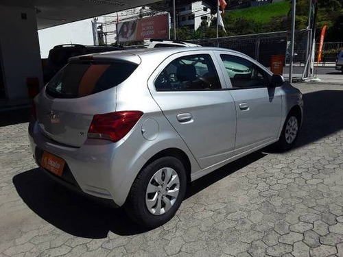 Imagem 7 de 9 de Chevrolet Onix 1.0 Mpfi Lt 8v Flex 4p Manual