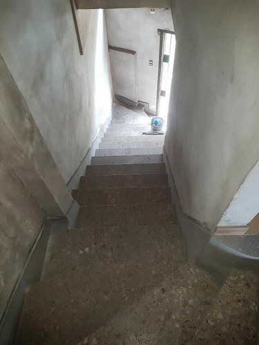Imagen 4 de 11 de Edificio Comercial - Lanús Oeste